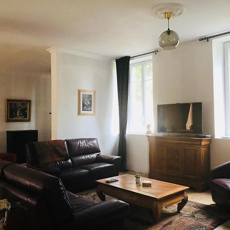 Le Chateau Segot Neuilly-le-Réal Kültér fotó